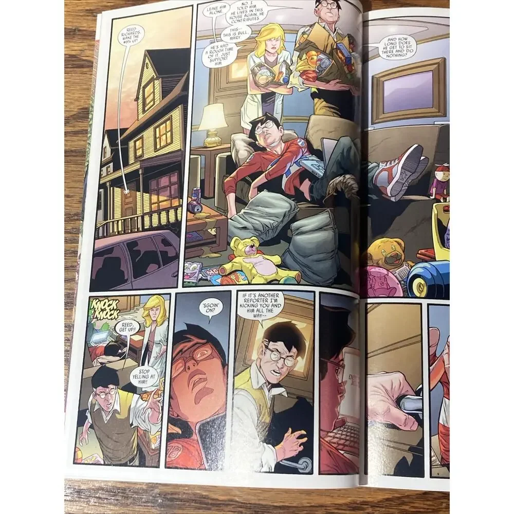 Marvel Comics - Ultimate Enemy Issue 1